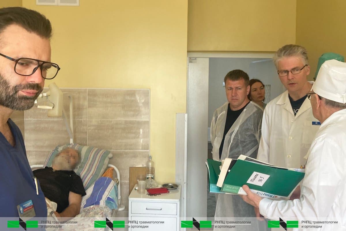 Организационно-методическая помощь. Выезд сотрудников РНПЦ травматологии и ортопедии в г. Слуцк